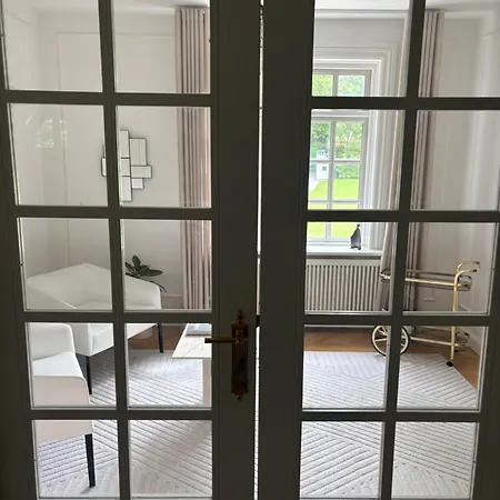Exclusive Mansion In Copenhagen *